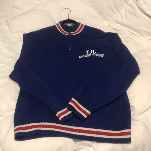 Vintage Tommy Hilfiger Sweater / High Thread Count! - Picture 2 of 4